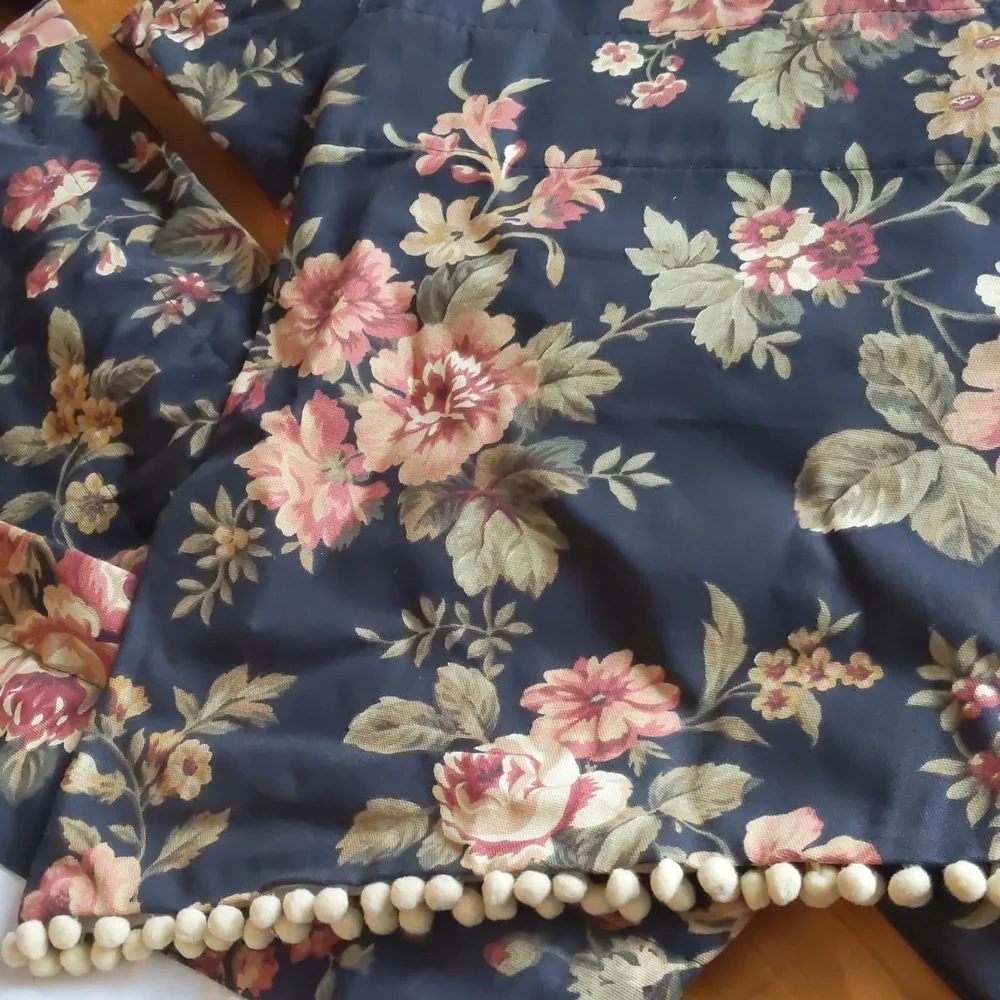 Valences - Picture 5 of 8